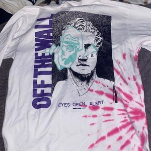 Brand new never worn vans streewear/skater shirt